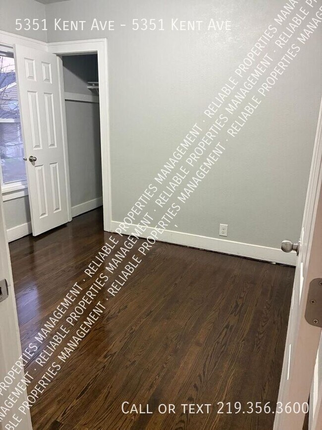 Building Photo - 5351 S Kent Ave