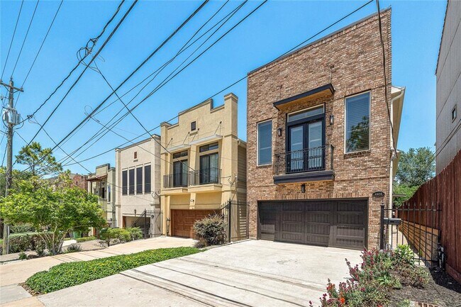 Building Photo - 4408 Dickson St