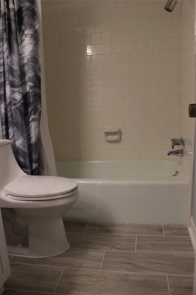 Building Photo - 12633 Memorial Dr