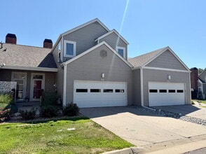 Building Photo - Lakeside 3 Bed/2.5 Bath Townhome in Gateway Community! Quiet, Scenic Living in The Heart Of Denver!