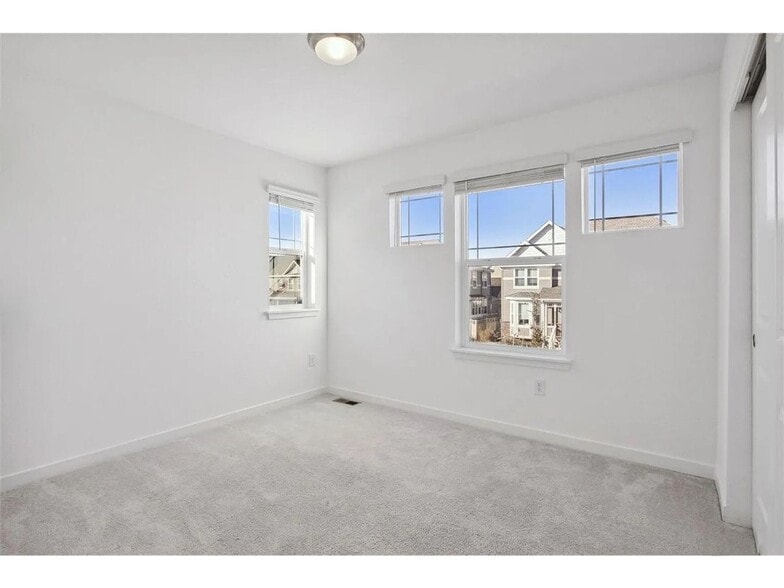 Building Photo - 1630 Gilpin Aly