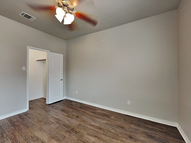 Building Photo - 8617 Whitehead St