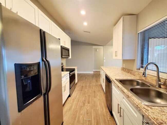Building Photo - 7432 Canvasback Dr