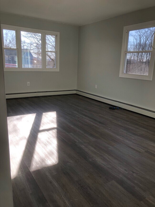 Building Photo - 800 Wolcott Ave