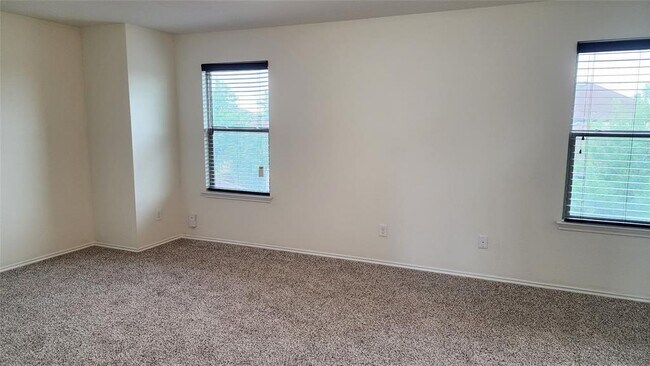 Building Photo - 1109 Strickling Dr