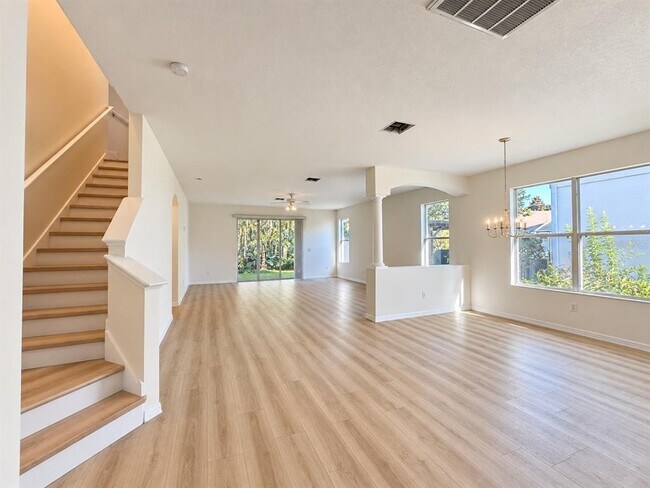 Building Photo - 27353 Edenfield Dr