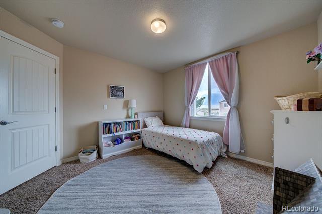 Building Photo - 8013 Pinfeather Dr