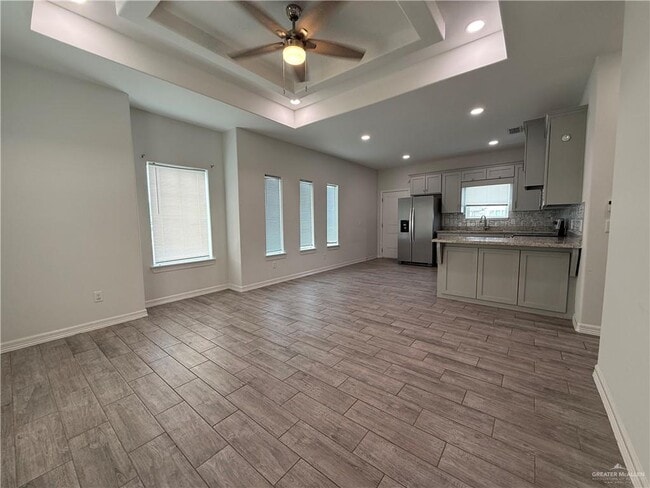 Building Photo - 13 Puffin Ave