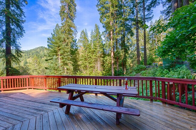 Building Photo - 18 Huckleberry Heights