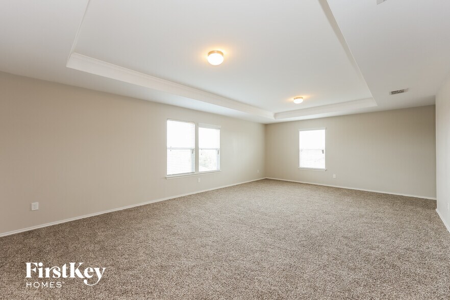 Building Photo - 7111 Marina Del Rey
