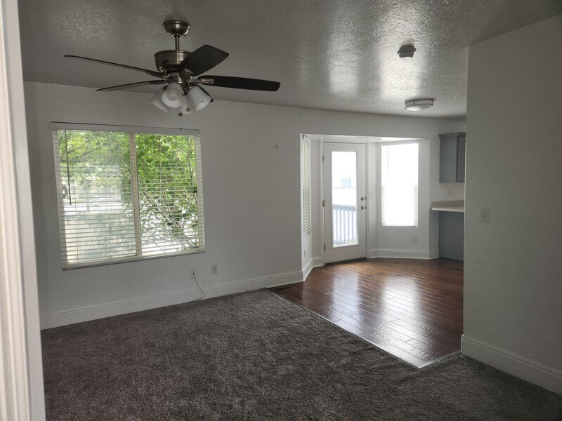 Building Photo - 1412 E 820 S