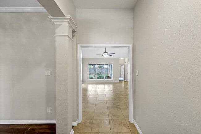 Building Photo - 1438 Crescent Green Dr