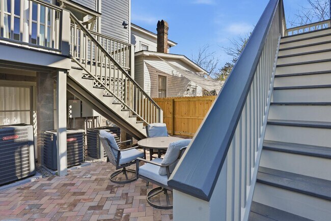 Building Photo - 309 Lorch St