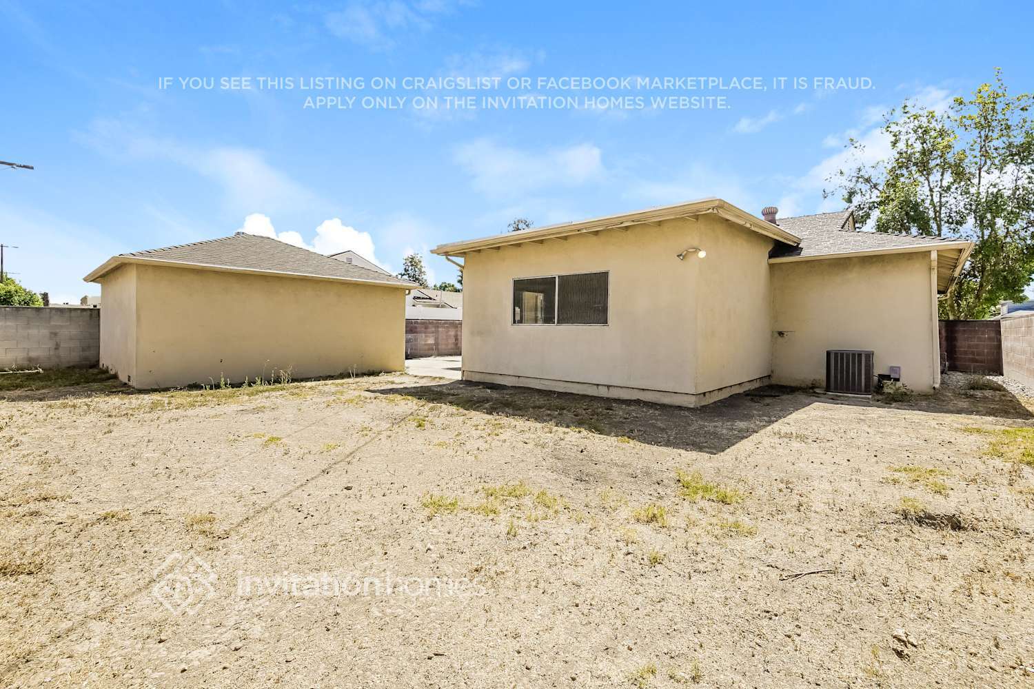 Building Photo - 8138 Darby Ave