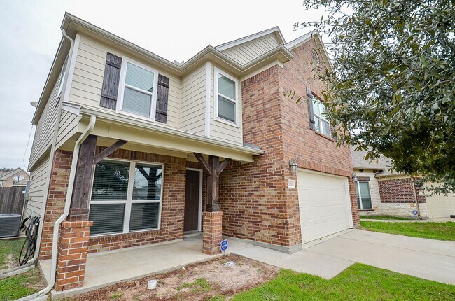 Building Photo - 21610 Yeaney Dr