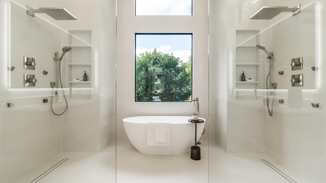 Building Photo - 17400 Rosella Rd