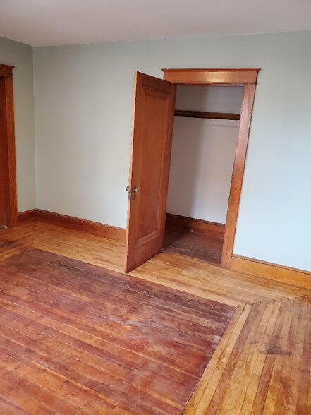 Building Photo - 1-21W Amherst St