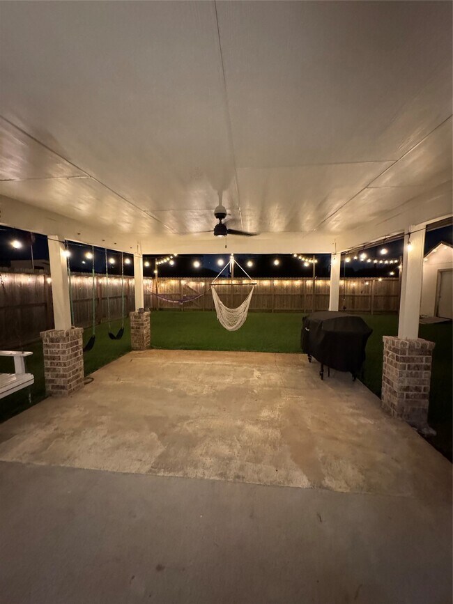 Building Photo - 5234 Findlay Dr