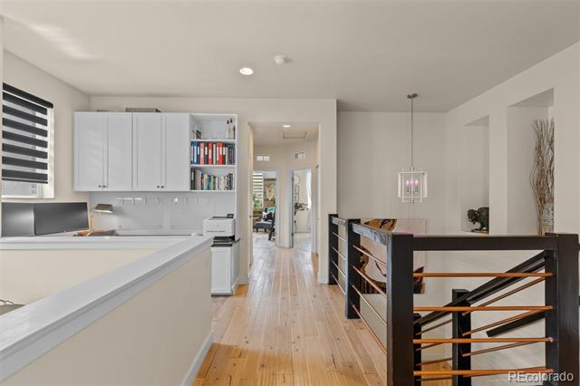 Building Photo - 2065 W 67th Pl