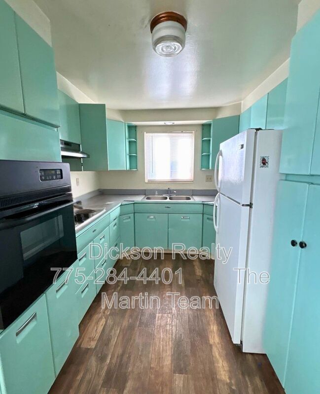 Building Photo - 234 18th St