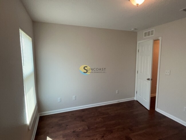 Building Photo - 8175 Golden Bamboo Dr