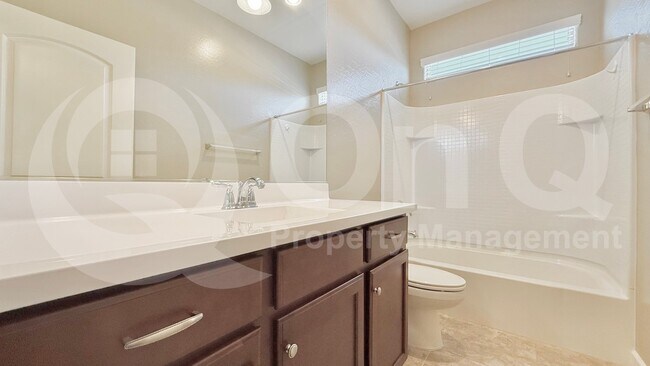 Building Photo - 1228 E Palo Verde Dr