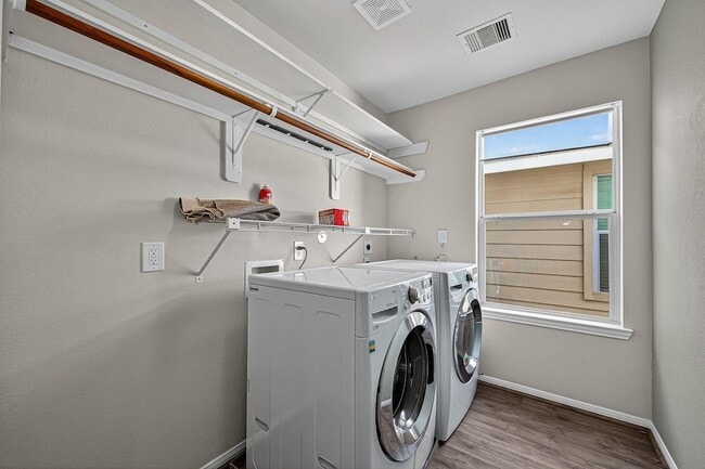 Building Photo - 14574 Empanada Dr