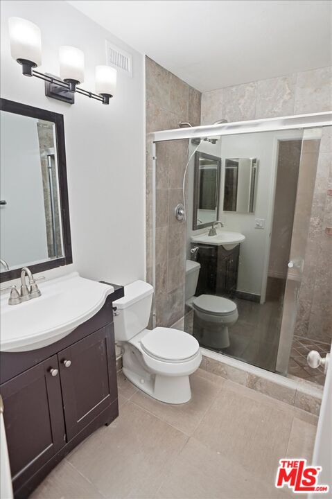 Building Photo - 24124 Mentry Dr