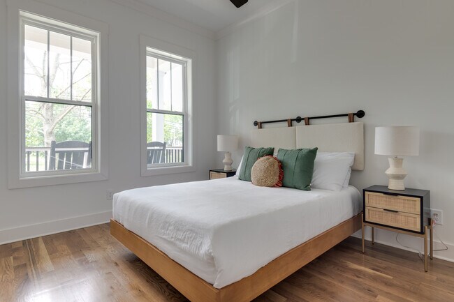 Building Photo - Cahal Ave Unit B