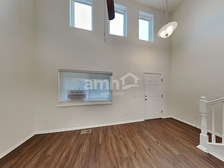 Building Photo - 1866 Walton Dr