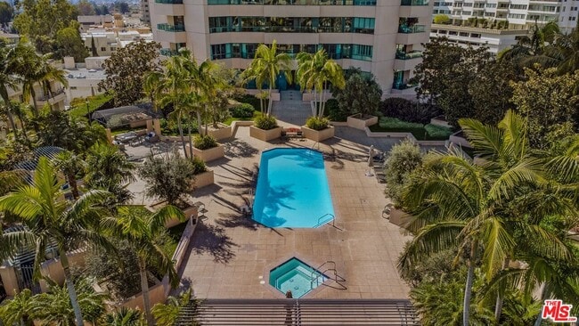 Building Photo - 10490 Wilshire Blvd