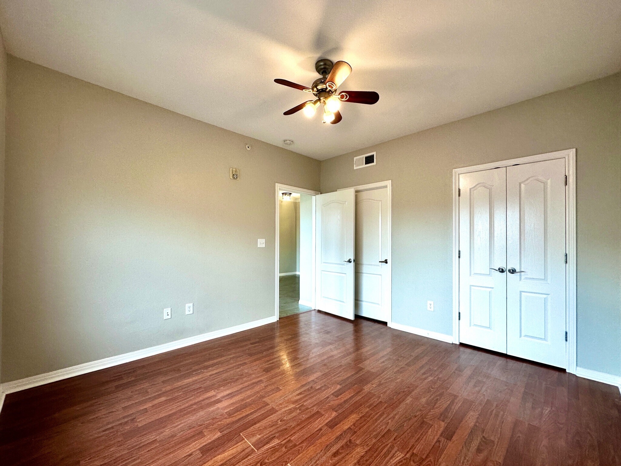 Building Photo - 2505 San Gabriel