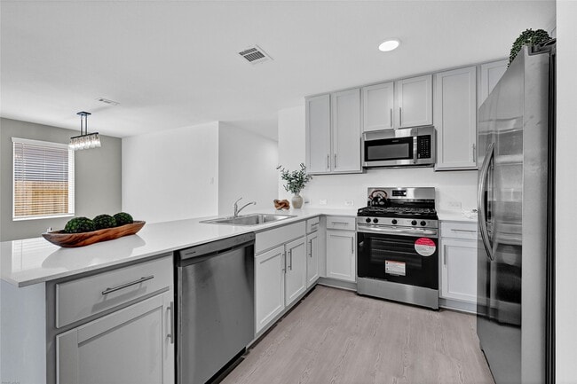 Building Photo - 25419 Birch Hill Drive