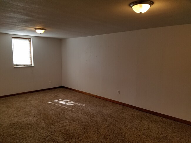 Building Photo - 2209 Franklin St