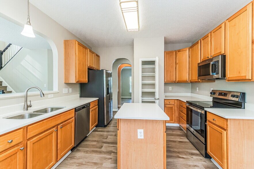 Building Photo - 3608 Serendipity Dr