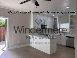 Building Photo - 5453br