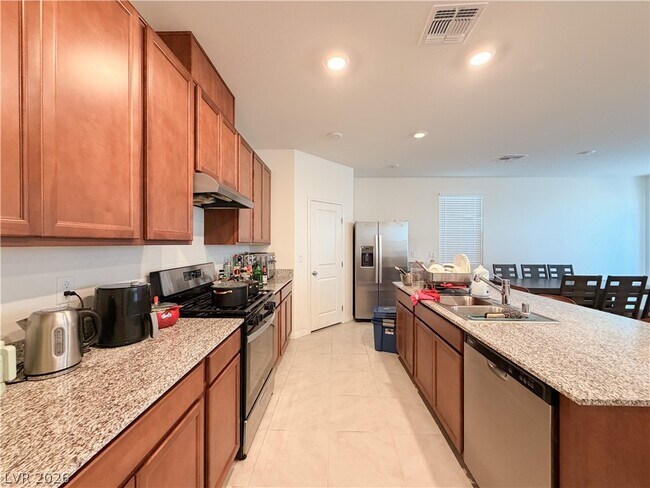 Building Photo - 7008 Dandelion Pk Ave