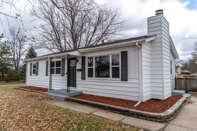 Building Photo - 2355 Hawthorne Ct