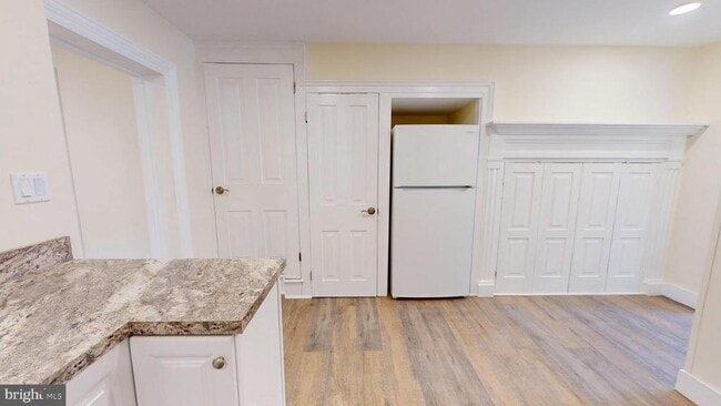 Building Photo - 824 Kintner Rd