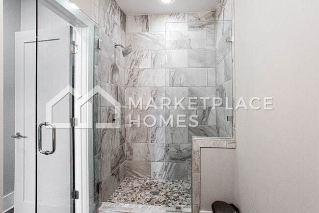 Building Photo - 3594 Parkhaven Pl