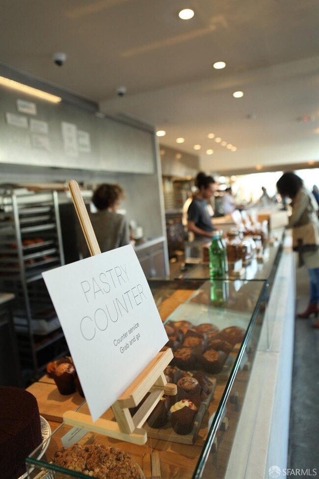 Building Photo - 2205 Bryant St