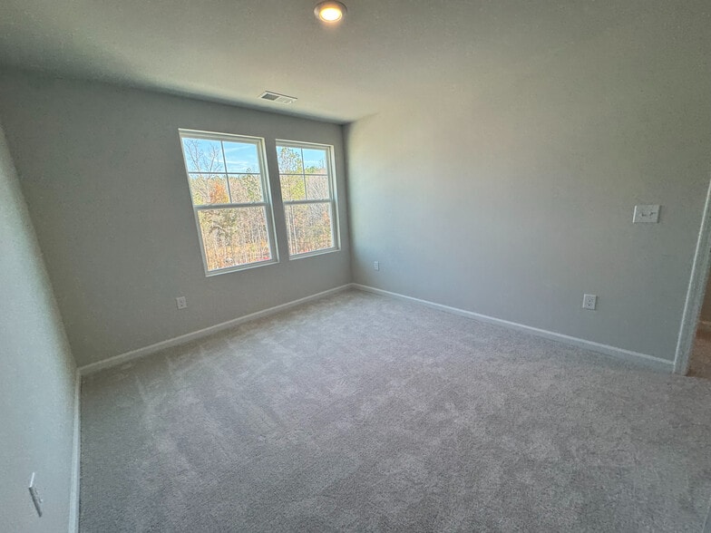 Building Photo - Room in Townhome on Castle Loch Ln