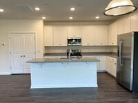 Building Photo - 6039 Haddington Dr