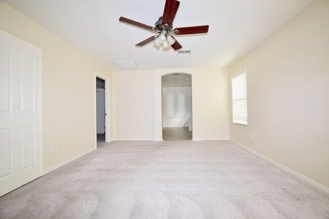 Building Photo - Beautiful Seville Area 4 bedroom Home!