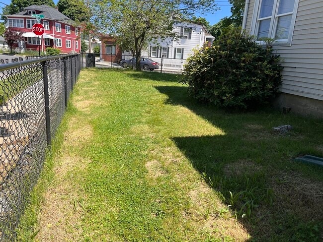 Building Photo - 97 Ruggles St