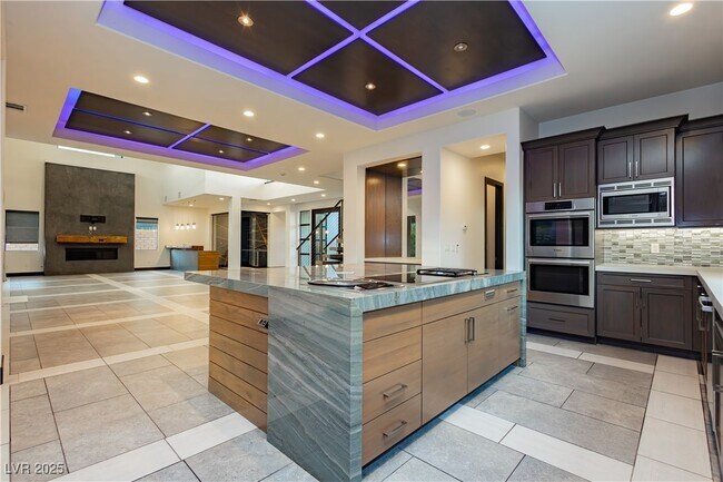 Building Photo - 94 Glade Hollow Dr