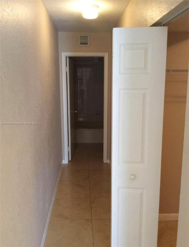 Building Photo - 14377 SW 97th Terrace