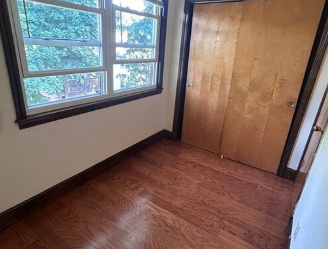 Building Photo - 31 Cummins Hwy