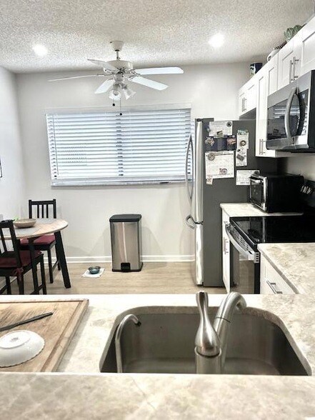 Building Photo - 15342 Lakes of Delray Blvd