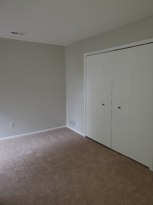 Building Photo - 31993 W 12 Mile Rd